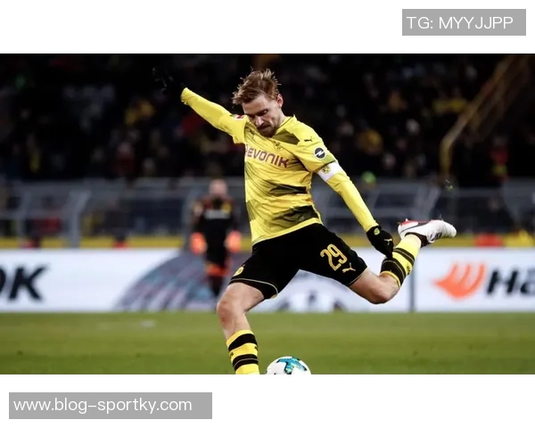 迪亚斯德甲前12场表现惊艳参与12球成同期第四高 迪亚斯德甲前12场表现惊艳参与12球成同期第四高